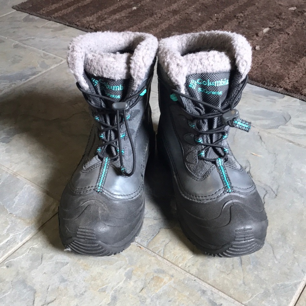 Women’s snow boots